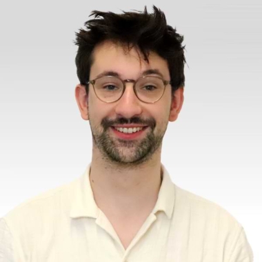 Atem-, Sprech und Stimmlehrer. Schwerpunkt: Stimmtherapie