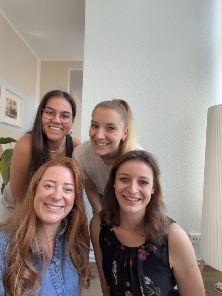 Das Team der Logopädie-Praxis Bona Lingua in Hannover Südstadt